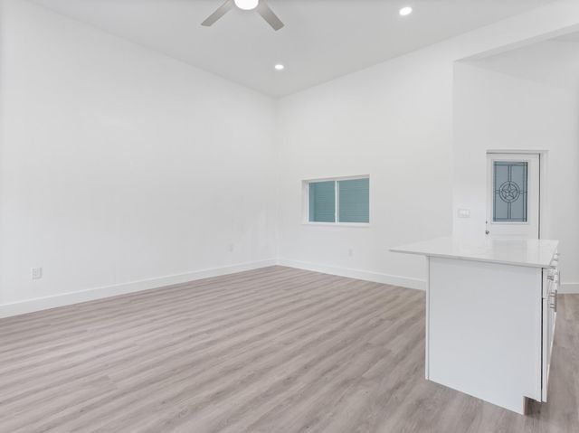 1628 Private Road 652, Sargent, TX 77414