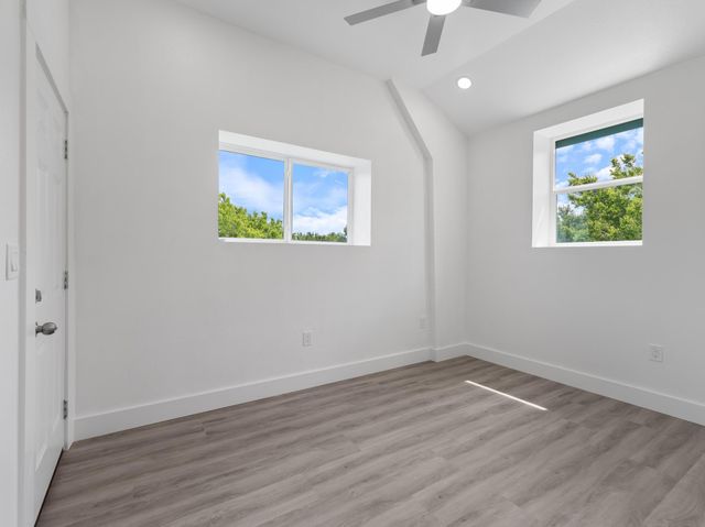 1628 Private Road 652, Sargent, TX 77414