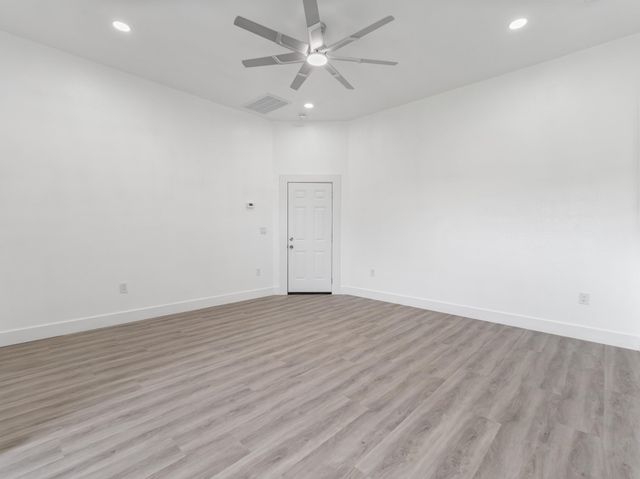 1628 Private Road 652, Sargent, TX 77414