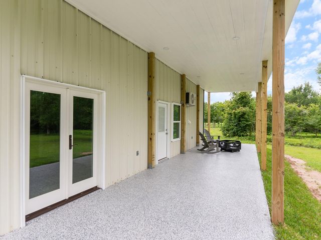 1628 Private Road 652, Sargent, TX 77414