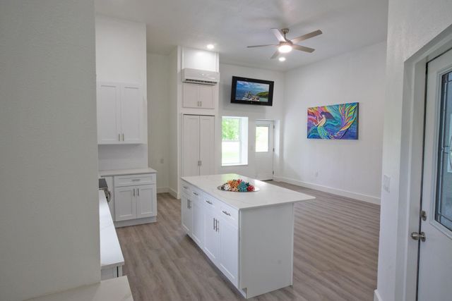 1628 Private Road 652, Sargent, TX 77414