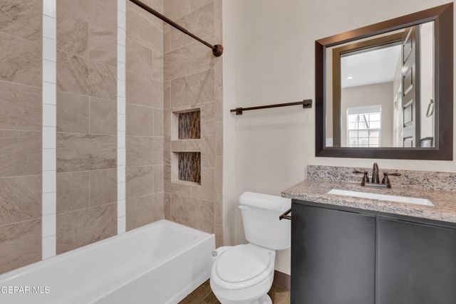 461 VIN BENICARLO Place, El Paso, TX 79912