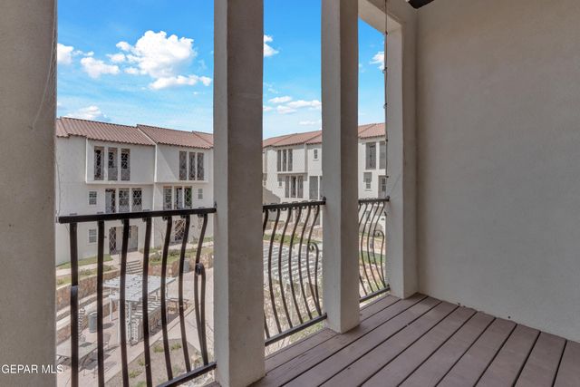461 VIN BENICARLO Place, El Paso, TX 79912