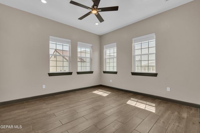 461 VIN BENICARLO Place, El Paso, TX 79912