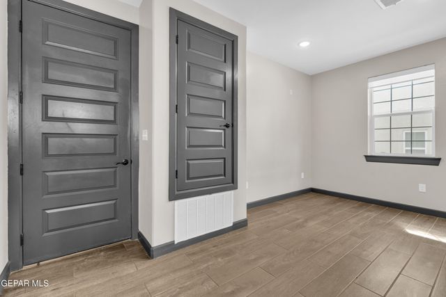 461 VIN BENICARLO Place, El Paso, TX 79912