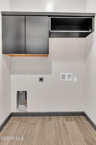 461 VIN BENICARLO Place, El Paso, TX 79912