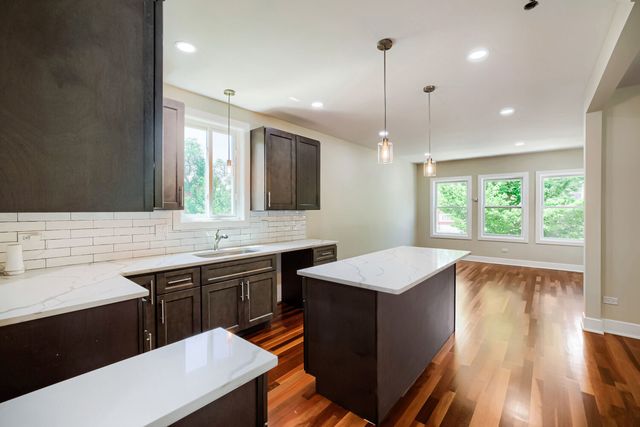 7239 S Marshfield Avenue, Chicago, IL 60636