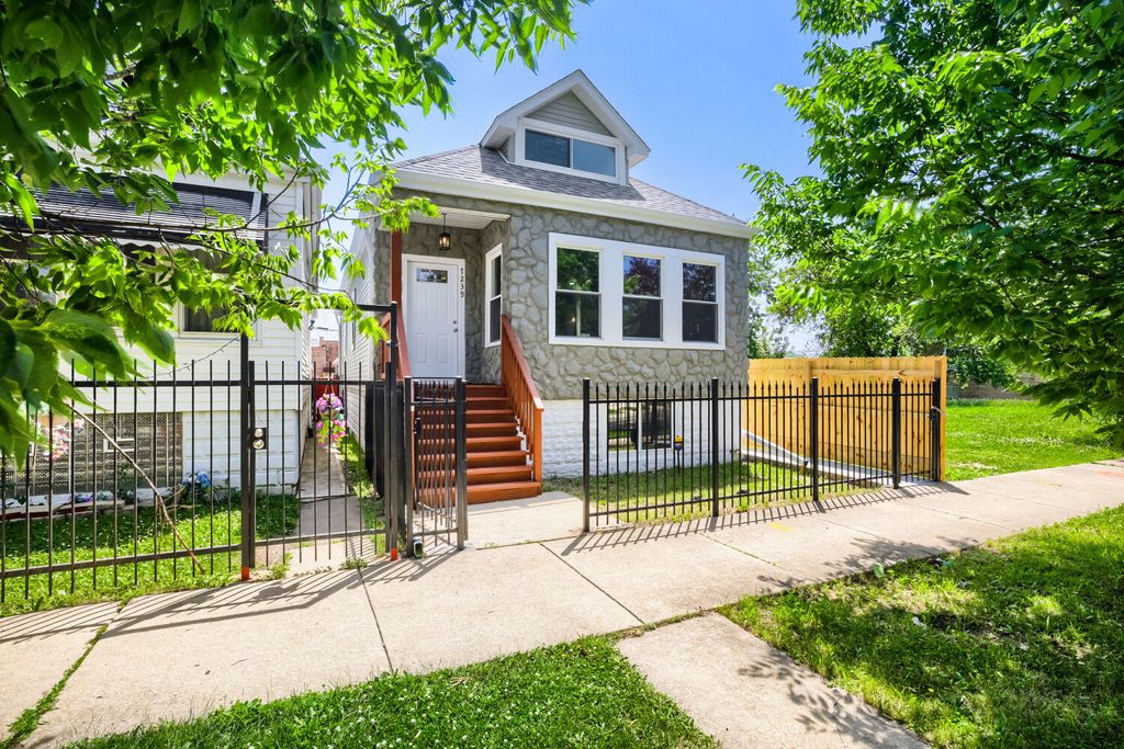 7239 S Marshfield Avenue, Chicago, IL 60636
