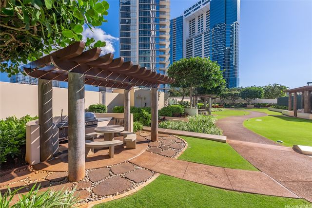 1177 Queen Street 3303, Honolulu, HI 96814