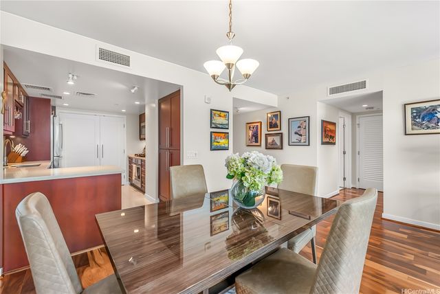 1177 Queen Street 3303, Honolulu, HI 96814