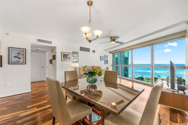 1177 Queen Street 3303, Honolulu, HI 96814