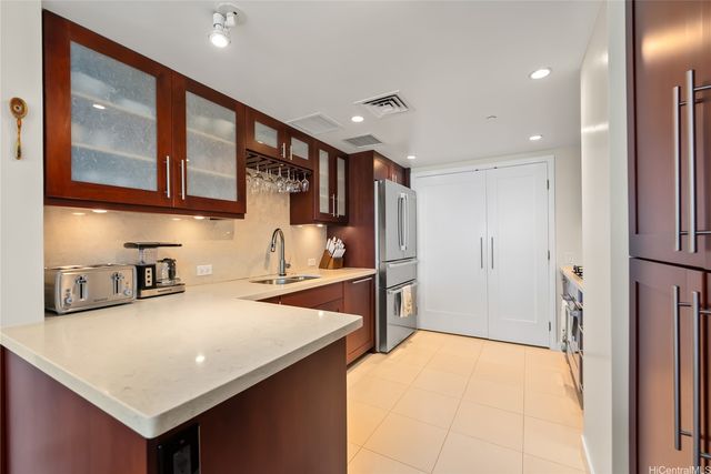 1177 Queen Street 3303, Honolulu, HI 96814