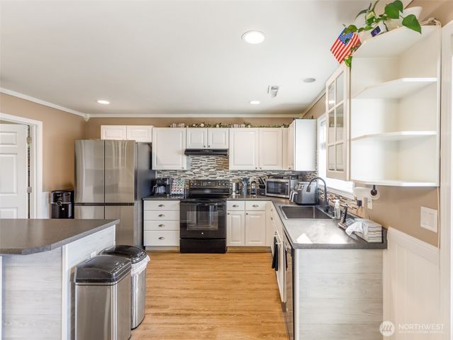 9983 Dragt Street SE, Yelm, WA 98597