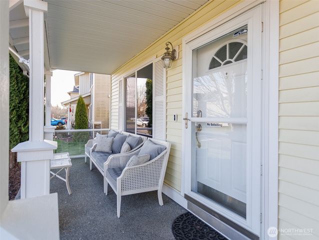 9983 Dragt Street SE, Yelm, WA 98597