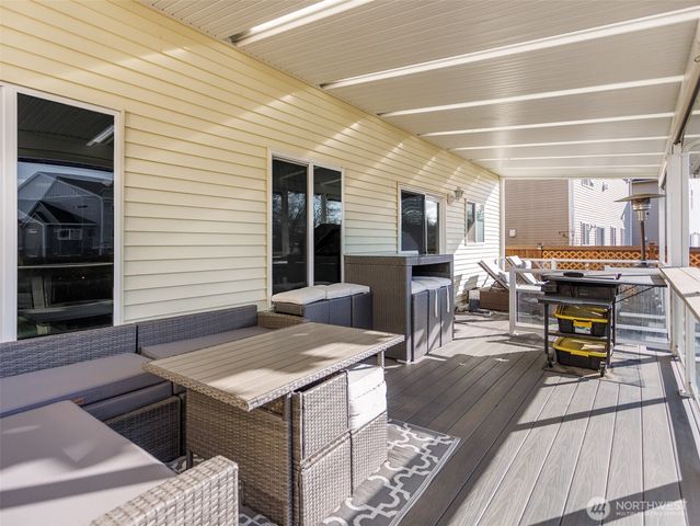 9983 Dragt Street SE, Yelm, WA 98597