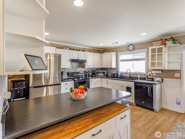 9983 Dragt Street SE, Yelm, WA 98597