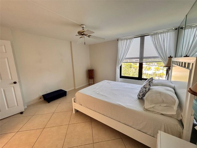 14 ROYAL PALM Way 605, Boca Raton, FL 33432