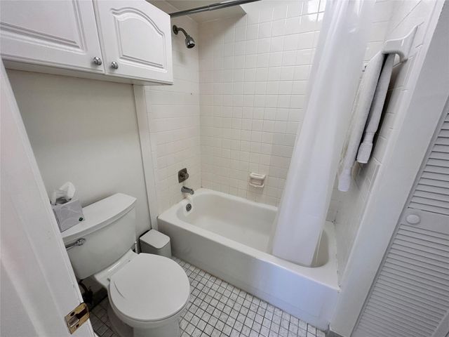 14 ROYAL PALM Way 605, Boca Raton, FL 33432