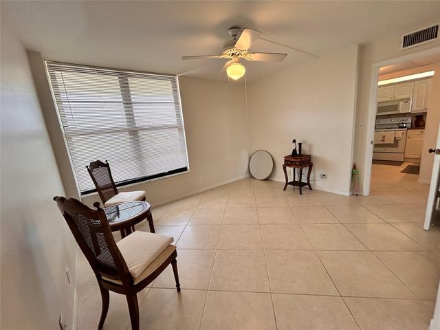 14 ROYAL PALM Way 605, Boca Raton, FL 33432