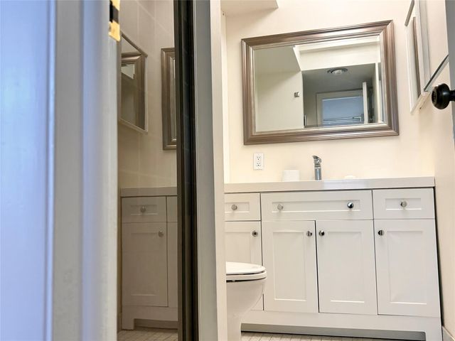 14 ROYAL PALM Way 605, Boca Raton, FL 33432