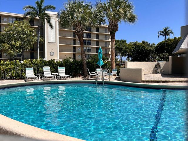 14 ROYAL PALM Way 605, Boca Raton, FL 33432