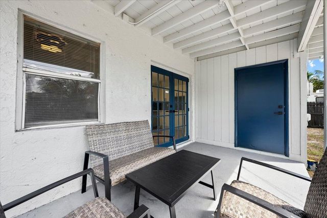 1209 14th Court S, Lake Worth Beach, FL 33460