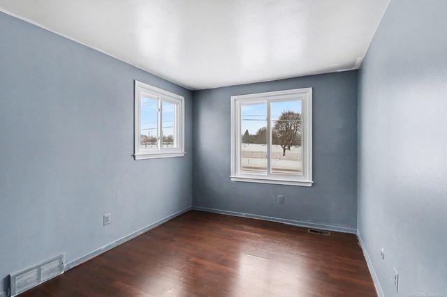 28931 W 11 Mile Road, Farmington, MI 48336