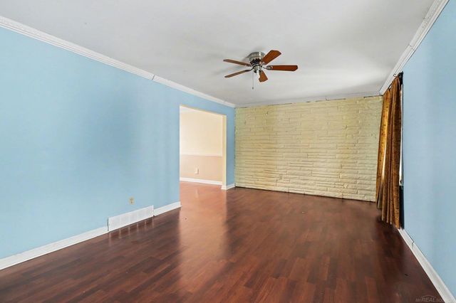 28931 W 11 Mile Road, Farmington, MI 48336