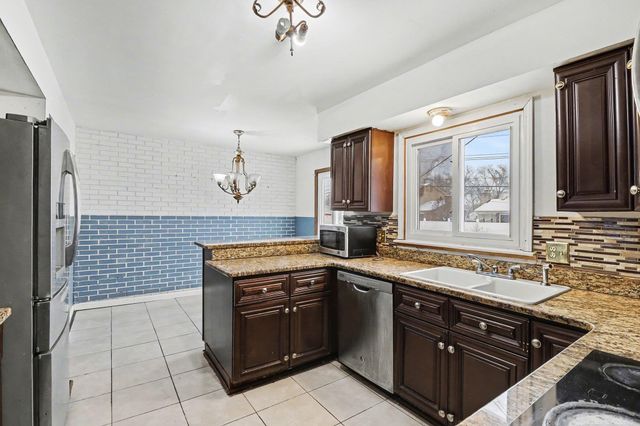 28931 W 11 Mile Road, Farmington, MI 48336