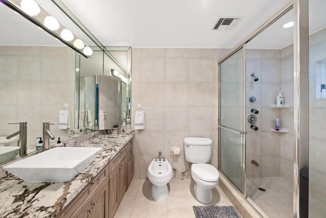 2251 NE 37th Court, Lighthouse Point, FL 33064