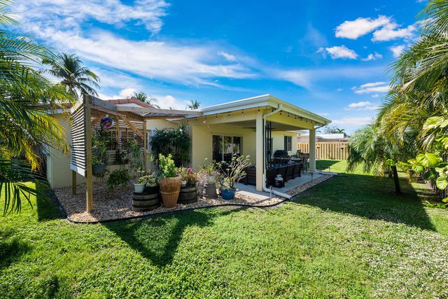 2251 NE 37th Court, Lighthouse Point, FL 33064