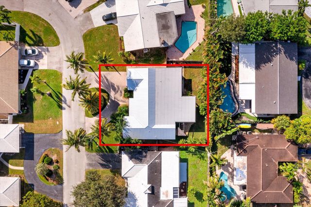 2251 NE 37th Court, Lighthouse Point, FL 33064
