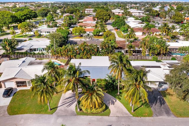 2251 NE 37th Court, Lighthouse Point, FL 33064