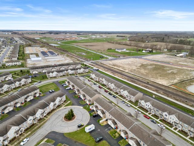 14019 Paramount Way, Cedar Lake, IN 46303