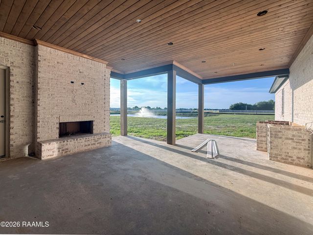 115 Summit Heights Drive, Youngsville, LA 70592