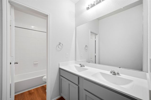 5309 Camerford Court, Alvin, TX 77511