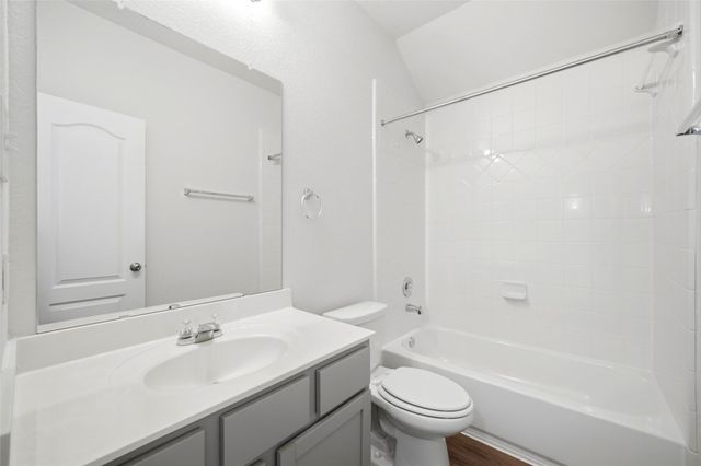5309 Camerford Court, Alvin, TX 77511