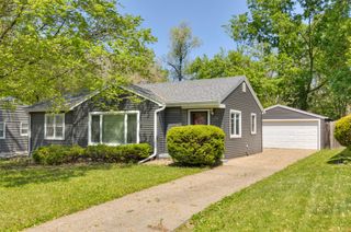 6411 School Street, Windsor Heights, IA 50324
