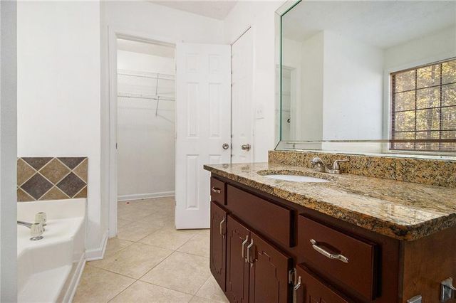 1110 Estates Court, Stockbridge, GA 30281