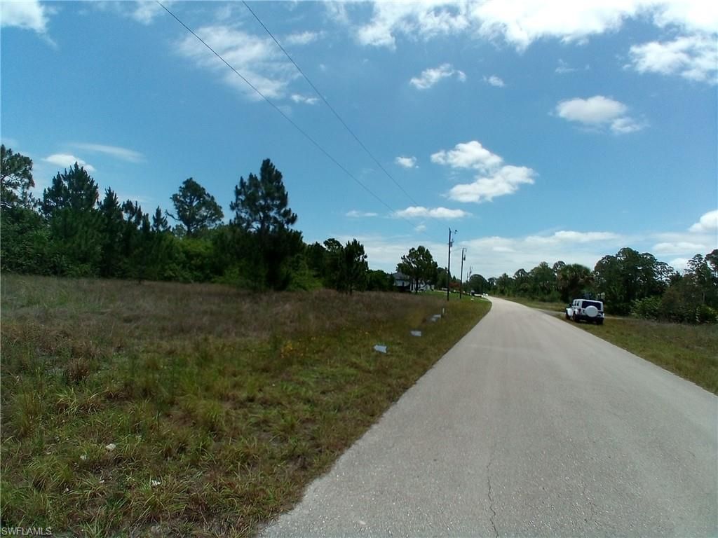 1021 Winters ST E, LEHIGH ACRES, FL 33974 — photo 3