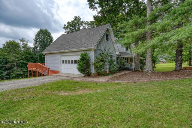 151 Sharp Top Circle, Blairsville, GA 30512
