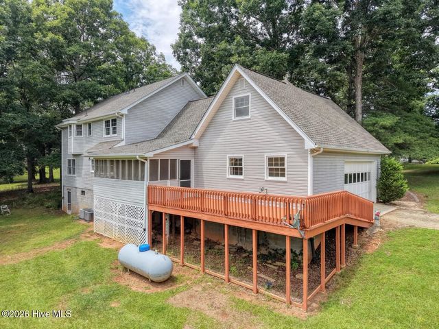 151 Sharp Top Circle, Blairsville, GA 30512