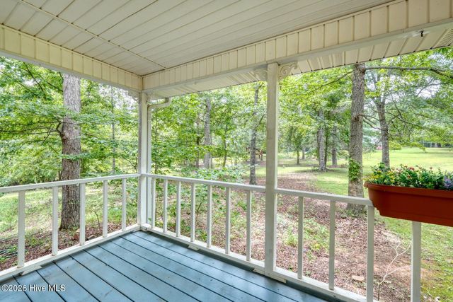 151 Sharp Top Circle, Blairsville, GA 30512