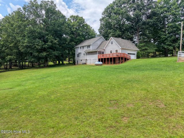 151 Sharp Top Circle, Blairsville, GA 30512