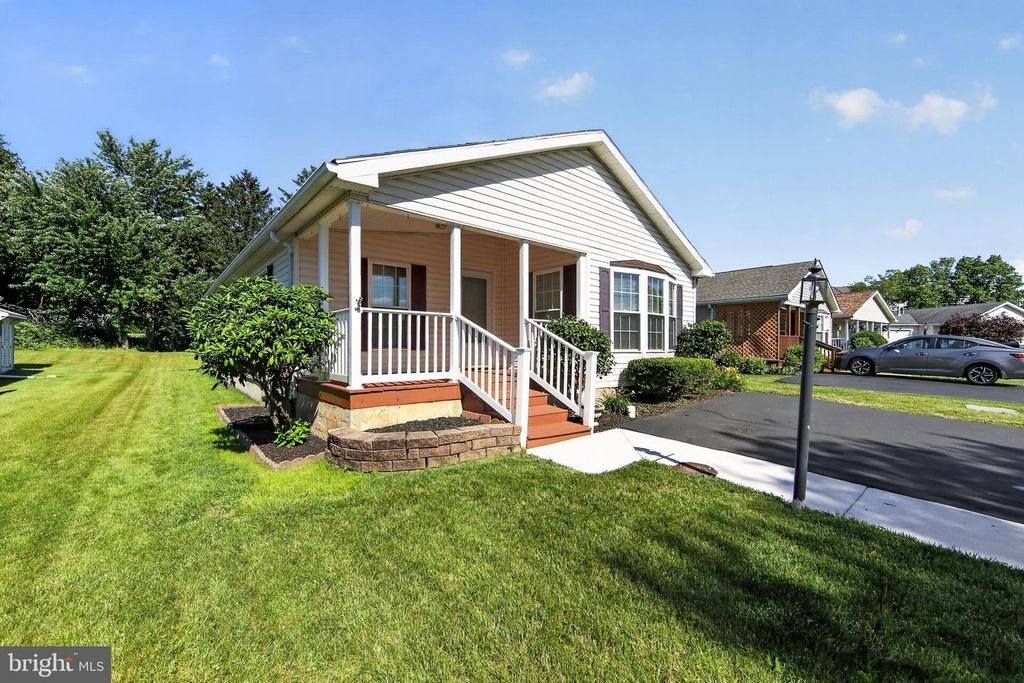118 DYER CT, Royersford, PA 19468