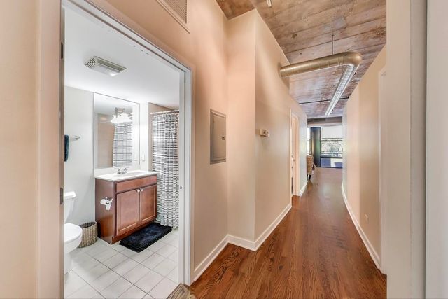 1001 W 15TH Street 241, Chicago, IL 60608