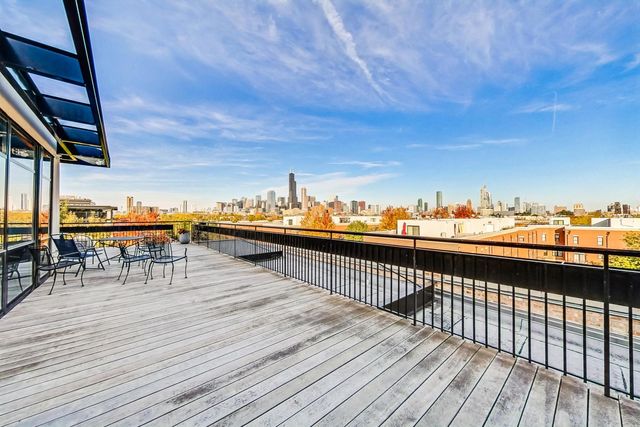 1001 W 15TH Street 241, Chicago, IL 60608