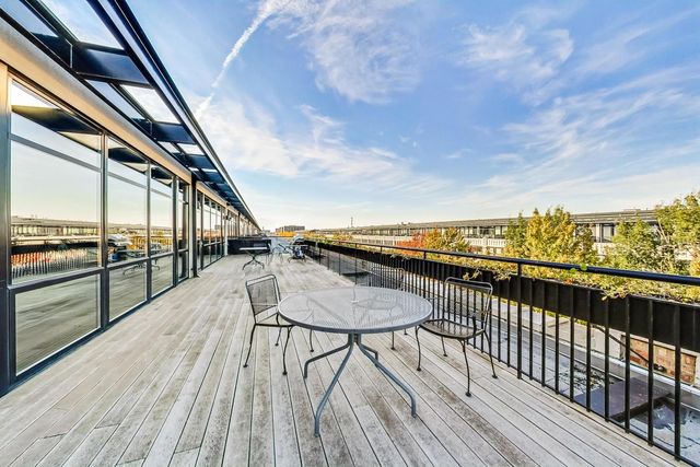 1001 W 15TH Street 241, Chicago, IL 60608