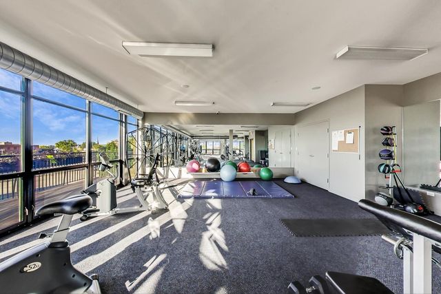 1001 W 15TH Street 241, Chicago, IL 60608