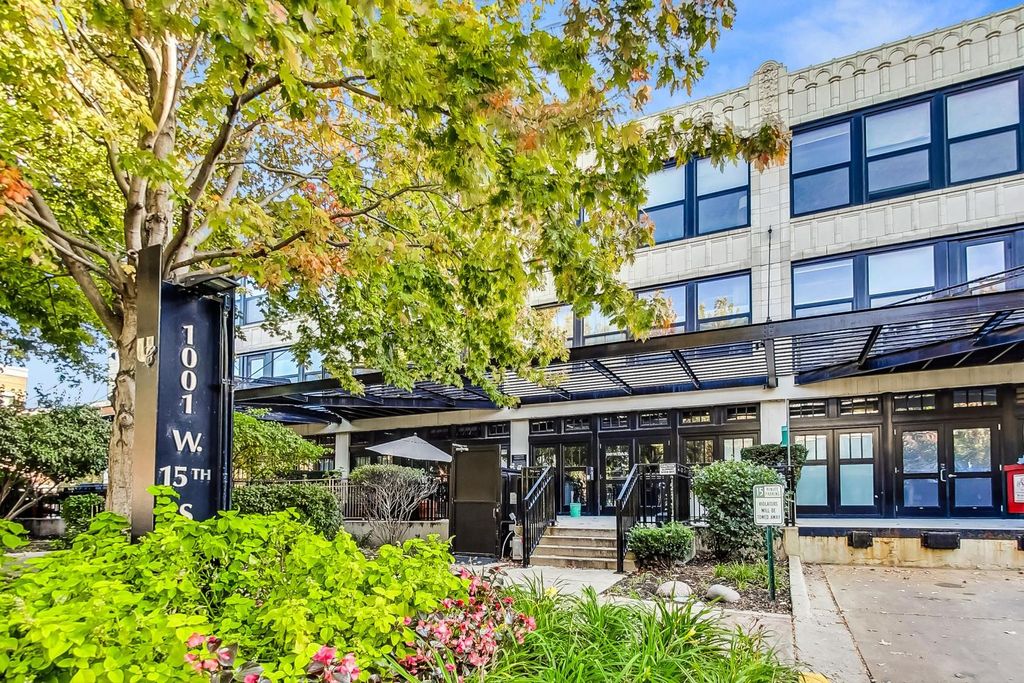 1001 W 15TH Street 241, Chicago, IL 60608